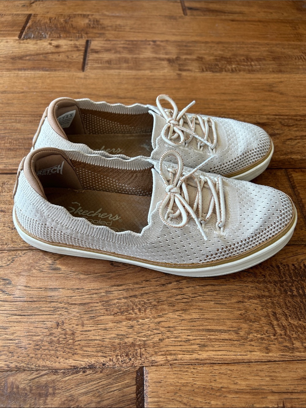 Skechers Coastal Drive Aquastride Stretch Knit Shoes Off White Size 7